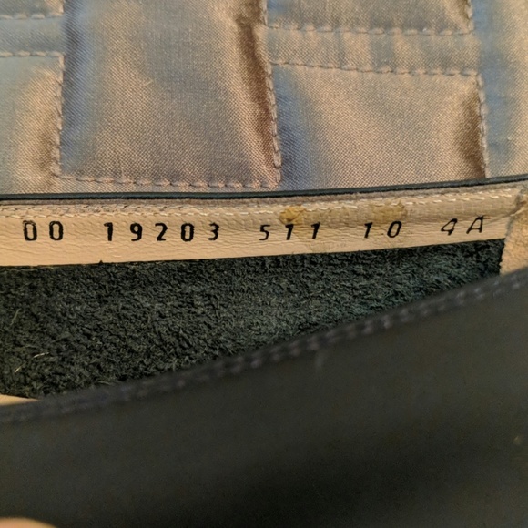 Salvatore Ferragamo Size 10. EU: 40 SEE SIZE CHART - Picture 4 of 4